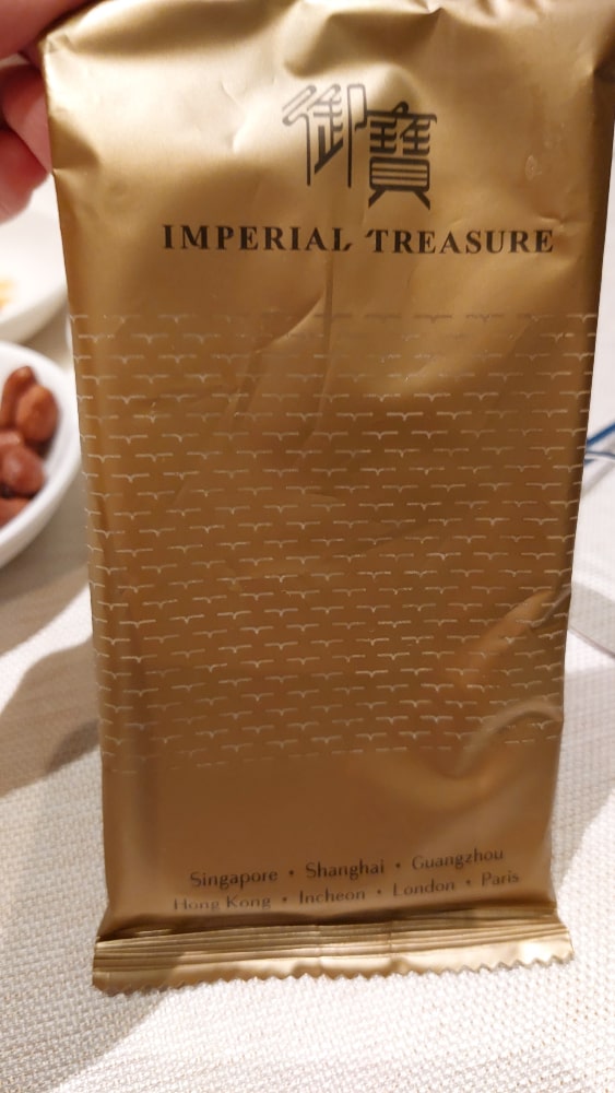 Gold towel packet
