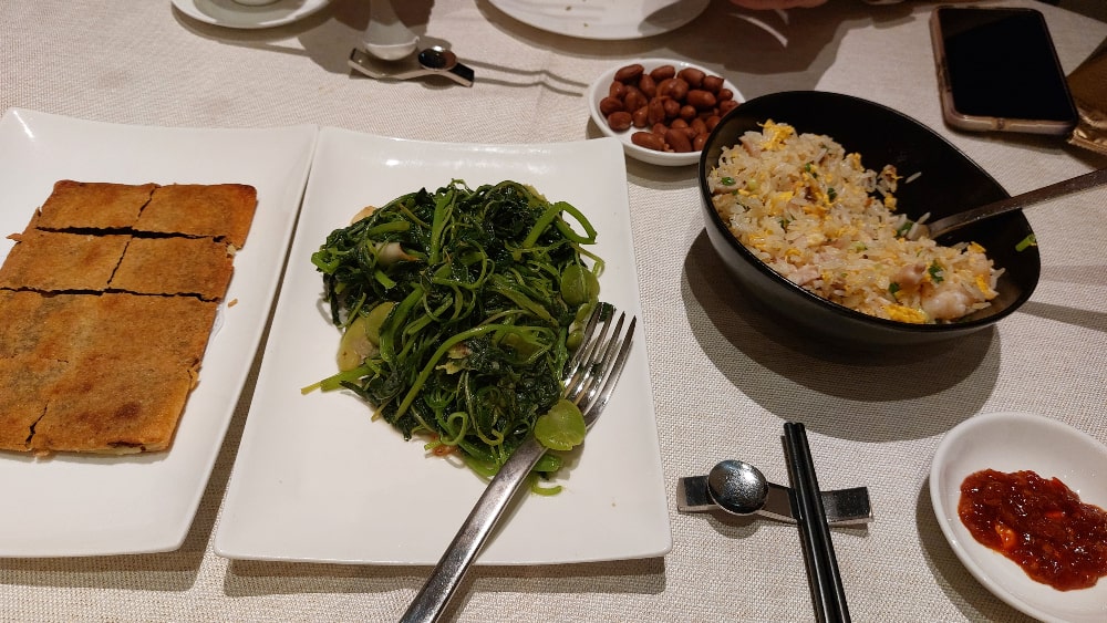 Shanghai fried rice spinach pancake